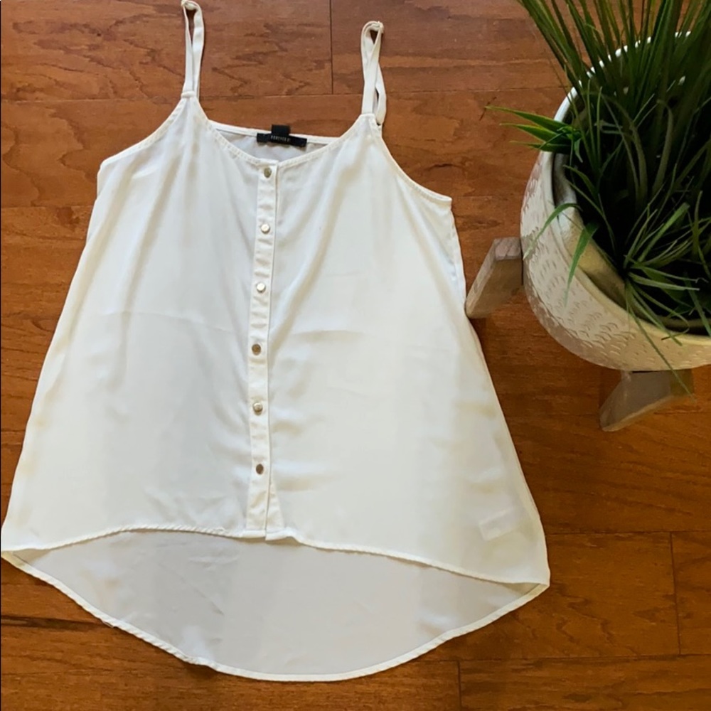 Women top